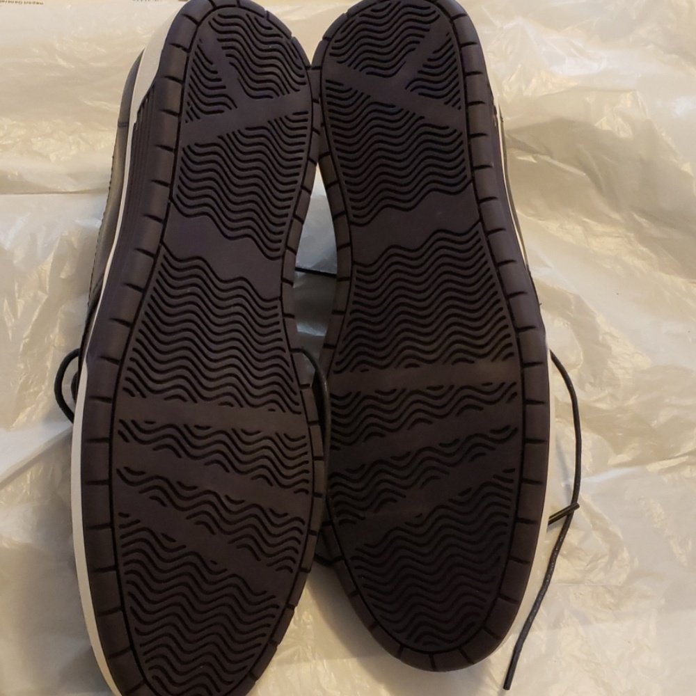 MEN'S SHOES - Picture 3 of 3